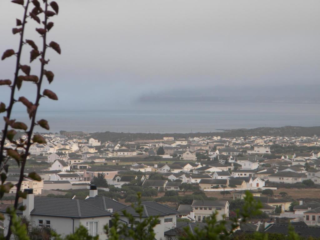 Walking On Water Guest House Langebaan Habitación foto